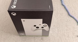 New
													Xbox Series X (2020) - Robot White, 1 TB, All-Digital, photo 5 of 9
