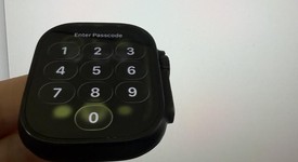Good
													Apple Watch Ultra 2 49mm - Unlocked, Black, A2986, photo 1 of 13