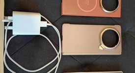 Mint
													Honor Magic V5 - Unlocked Non-US, Gold, 512 GB, 16 GB, photo 3 of 21