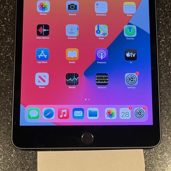 Apple iPad Mini 5th Gen - Wi-Fi, 64 GB, Gray