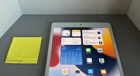 Fair
													Apple iPad 7th Gen - Unlocked, Gold, 128 GB, A2200, photo 1 of 7