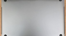 Good
													MacBook Pro 2017 (With Touch Bar) - 15" - I7, Silver, 512 GB, 16 GB, photo 4 of 15