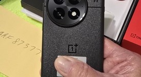 Mint
													OnePlus 13 - Unlocked, Black Eclipse, 512 GB, 16 GB, photo 2 of 6