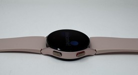 Good
													Samsung Galaxy Watch4 - Unlocked, Gold, 40mm, photo 6 of 6