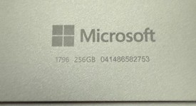 Good
													Microsoft Surface Pro 5 (2017) - Wi-Fi, Silver, 256 GB, 8 GB, photo 2 of 8