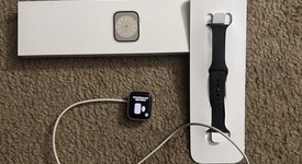 Mint
													Apple Watch Series 8 41mm - Unlocked, Starlight, A2772 - Cellular, Aluminum, photo 1 of 4