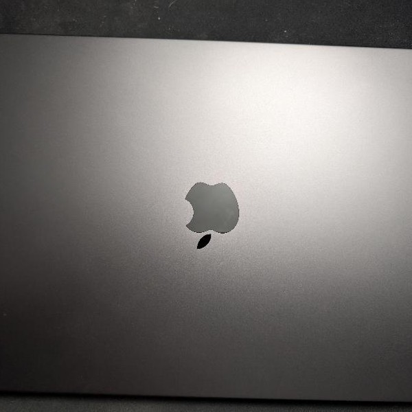 MacBook Pro Late 2023 (M3) - 16 inch - 1 TB, Black, 36 GB, Apple M3 Max 14-core, 30-core GPU