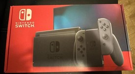 Good
													Nintendo Switch - Red & Blue, 32 GB, photo 3 of 7