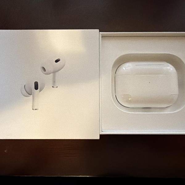 Apple AirPods Pro 2 - USB-C
