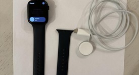 Good
													Apple Watch Series 7 45mm - Midnight, A2474 - GPS, Aluminum, photo 1 of 3