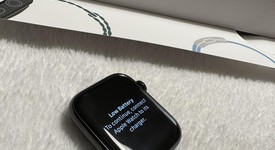 Mint
													Apple Watch Series 4 44mm - AT&T, Black, A1976 - Cellular, Stainless, photo 3 of 9