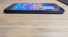 Good
													Apple iPhone SE 3rd Gen 2022 - T-Mobile, Midnight, 64 GB, A2595, photo 4 of 14