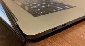 Good
													MacBook Pro 2017 (With Touch Bar) - 15" - I7, Silver, 1 TB, 16 GB, photo 2 of 9