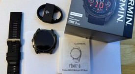 Mint
													Garmin Fenix 8 - Carbon, AMOLED, photo 2 of 10