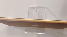 Mint
													Apple iPad 6th Gen - Wi-Fi, Gold, 32 GB, A1893, photo 1 of 6