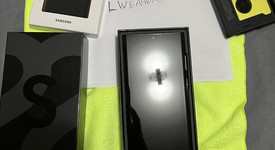 Mint
													Samsung Galaxy S22 Ultra - Unlocked, Black, 512 GB, 12 GB, SM-S908U1, photo 1 of 11
