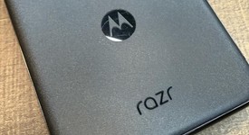 Good
													Motorola Razr Plus (2023) - AT&T, Black, 256 GB, 8 GB, photo 4 of 6