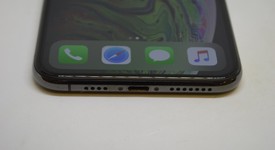 Good
													Apple iPhone Xs Max - Unlocked, Gray, 64 GB, A1921, photo 4 of 11