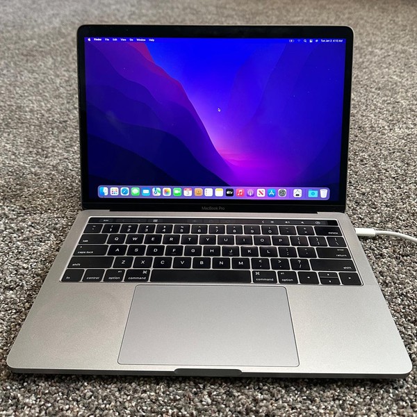 MacBook Pro 2016 (With Touch Bar) - 13 inch - 256 GB, Gray, 8 GB