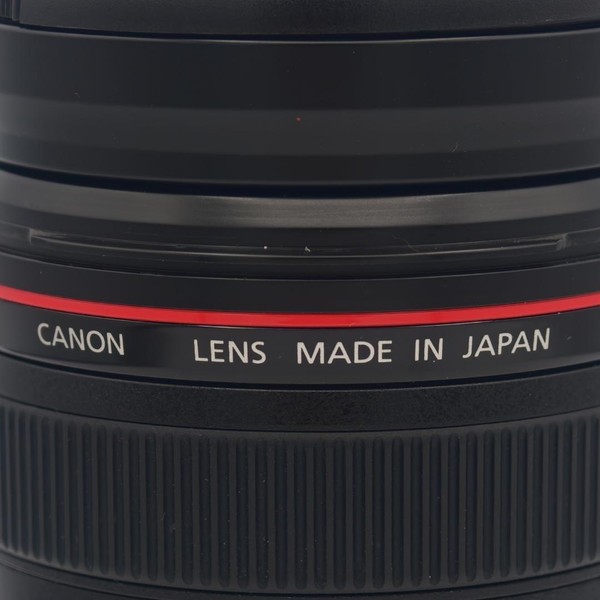 Canon EF 24-70mm f/2.8L USM