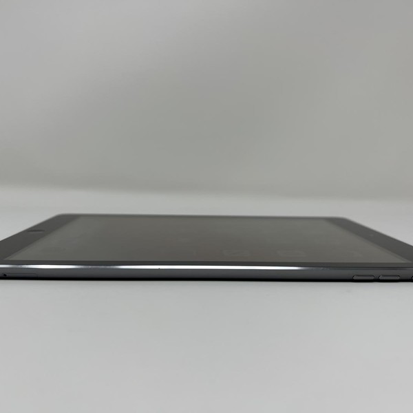 Apple iPad Air - Unlocked, 64 GB, Gray