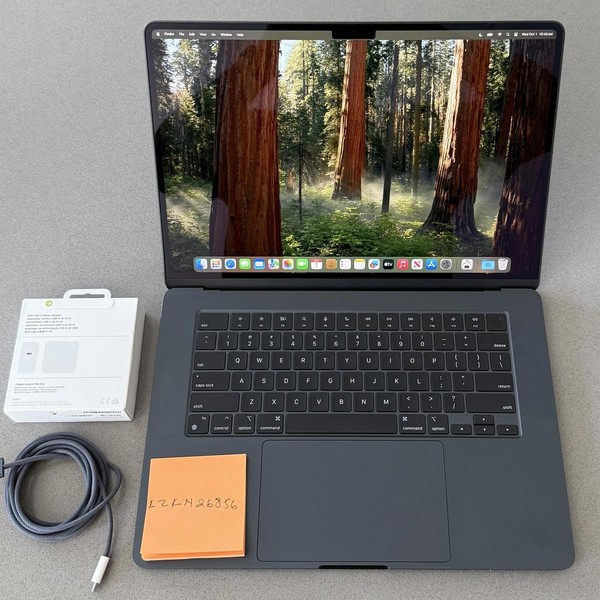 MacBook Air 2023 (M2) - 15 inch - 512 GB, Midnight, 8 GB, Apple M2