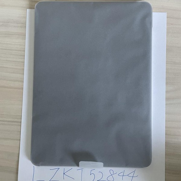 Apple iPad Air 5th Gen - Wi-Fi, 256 GB, Starlight, A2588