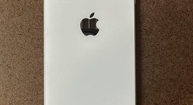 Mint
													Apple iPhone SE 2nd Gen 2020 - Unlocked, White, 64 GB, A2275, photo 3 of 9