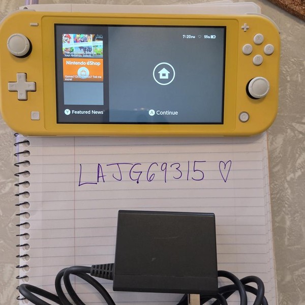 Nintendo Switch Lite - Yellow