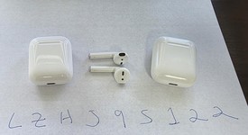 Used
													Apple AirPods 2nd Gen - Lightning Case, photo 5 of 5