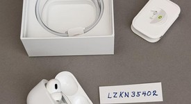 Used
													Apple AirPods Pro 2 - USB-C, photo 2 of 4