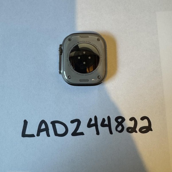 Apple Watch Ultra 49mm - Verizon, Titanium, A2622