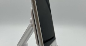 Good
													Apple iPhone SE 3rd Gen 2022 - Unlocked, Starlight, 64 GB, A2595, photo 3 of 7