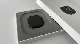 Good
													Apple Watch Ultra 2 49mm - Unlocked, Black, A2986, photo 1 of 13