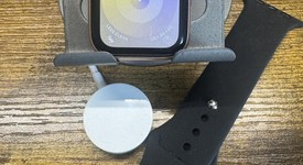 Fair
													Apple Watch SE 1st Gen 40mm - Unlocked, Gold, A2353 - Cellular, Aluminum, photo 5 of 7