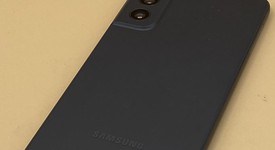Good
													Samsung Galaxy S21 FE 5G - Unlocked, Graphite, 128 GB, 6 GB, SM-G990U1, photo 4 of 4