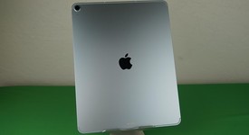 Good
													Apple iPad Air 13" (M3) 2025 - Unlocked, Blue, 256 GB, photo 5 of 9