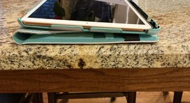 Mint
													Apple iPad Air 3rd Gen - Wi-Fi, Gold, 64 GB, photo 4 of 9