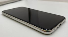 Good
													Apple iPhone 11 Pro - Unlocked, Silver, 256 GB, A2160, photo 4 of 5