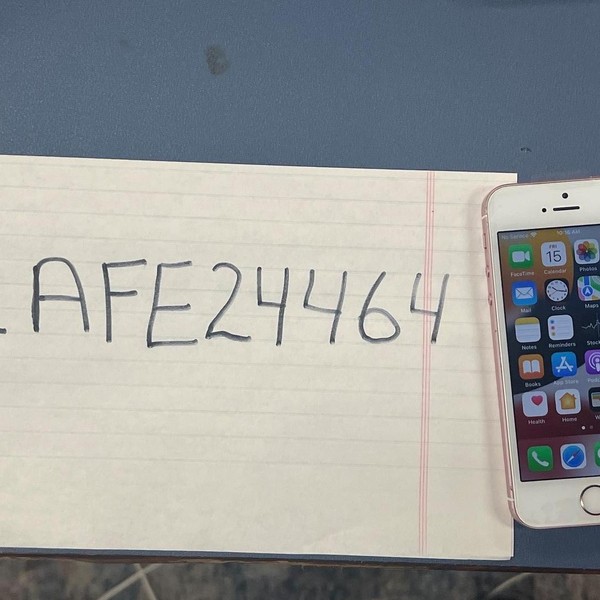 Apple iPhone SE 1st Gen 2016 - Unlocked, 64 GB, Rose Gold, A1662