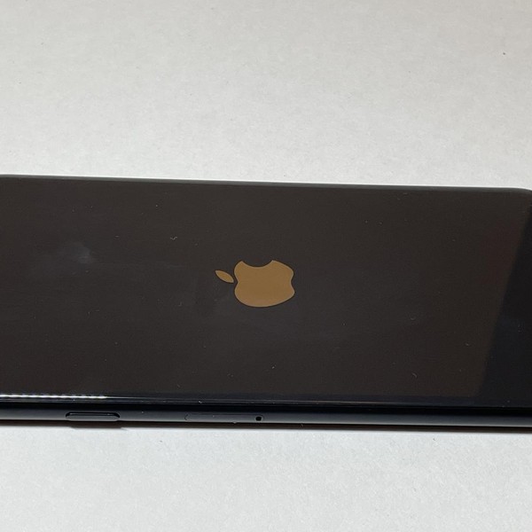 Apple iPhone SE 2nd Gen 2020 - Unlocked, Black, 64 GB, A2275