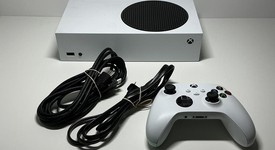 Good
													Xbox Series S (2020) - White, 512 GB, photo 1 of 6