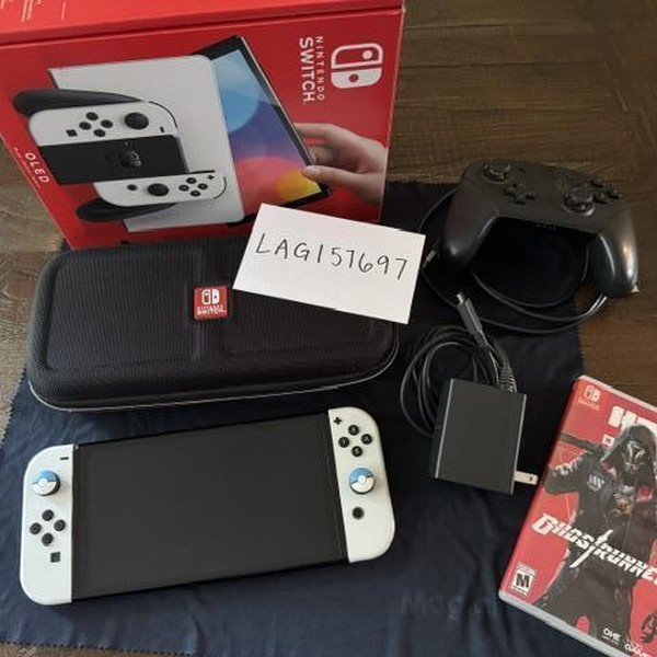 Nintendo Switch - OLED - 64 GB, White