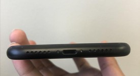 Good
													Apple iPhone Xr - Sprint, Black, 64 GB, A1984, photo 3 of 7