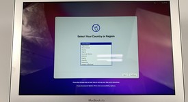 Good
													MacBook Air 2017 - 13" - I7, Silver, 128 GB, 8 GB, photo 4 of 10