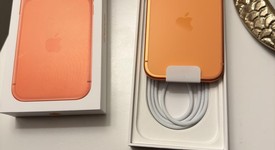 Mint
													Apple iPhone 17 Pro - Unlocked, Cosmic Orange, 256 GB, A3256, photo 3 of 5