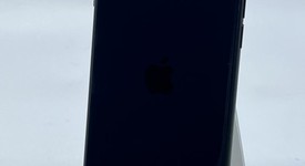 Good
													Apple iPhone SE 3rd Gen 2022 - Unlocked, Midnight, 64 GB, A2595, photo 4 of 10