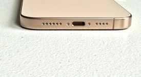 Mint
													Apple iPhone 16 Pro Max - Unlocked, Desert, 512 GB, A3084, photo 5 of 9