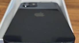 Mint
													Apple iPhone 12 - Unlocked, Black, 64 GB, A2172, photo 5 of 8
