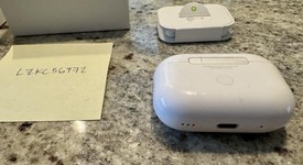 Used
													Apple AirPods Pro 2 - Lightning, photo 4 of 7